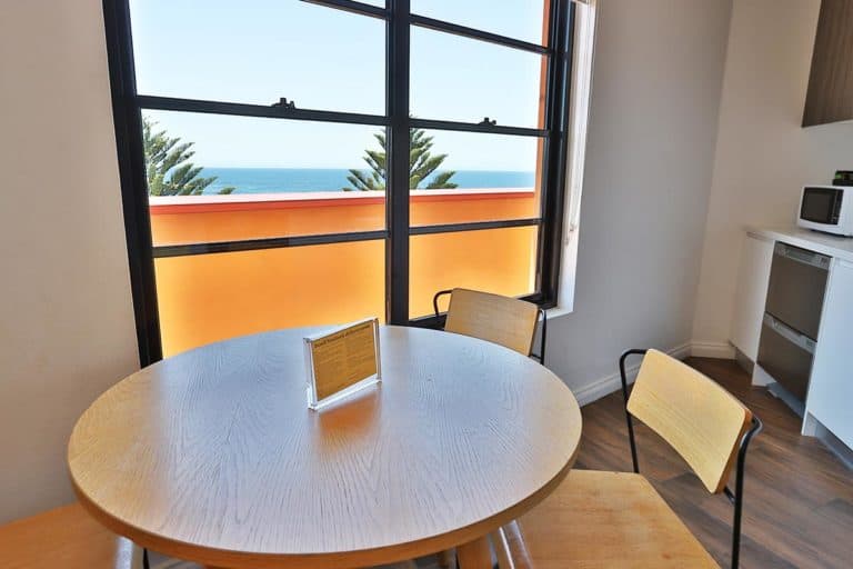 Bondi38 Dining Room Bondi Beach Accommodation