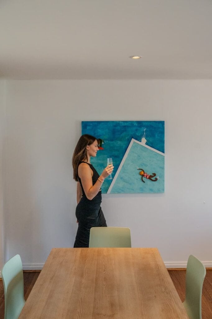 Spacious living area in Bondi Beach serviced apartment